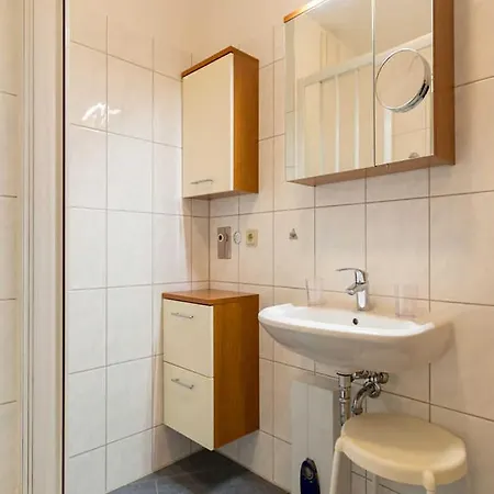 Haus Auf Dem Huegel Moderne 11 ゼーバート・ヘリングスドルフ