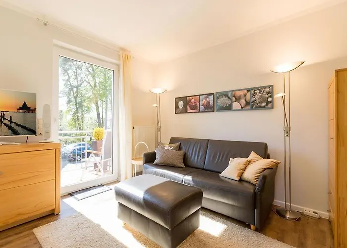 Haus Auf Dem Huegel Moderne 11 *